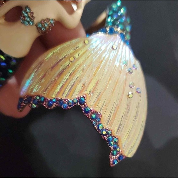 Betsey Johnson Mermaid Tail Bracelet Gold Tone‎ Blue Green Rhinestone Gemstone - Picture 5 of 7